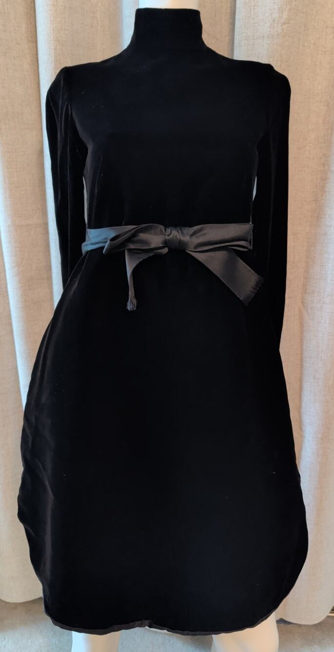 VTG 50s/60s Pierre CARDIN Space Age Black Velvet Dress High Neck Bow/Belt Size 6